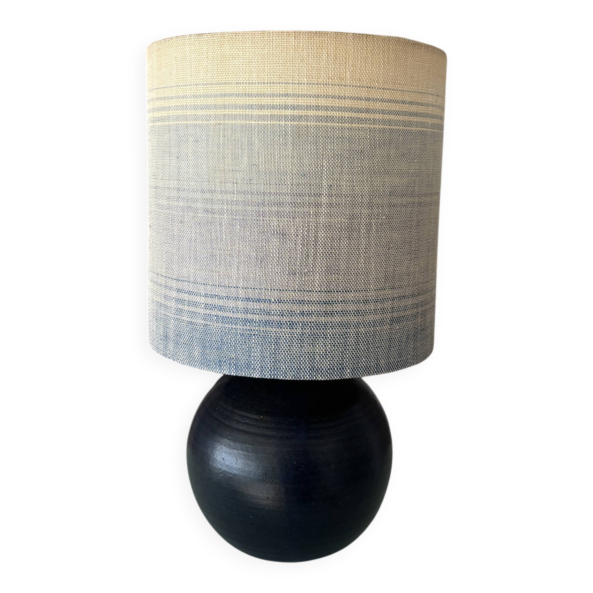 Lampe de table en en grès bleu signée JM