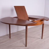 Table à manger ronde en teck du milieu du siècle de G-Plan, années 1960