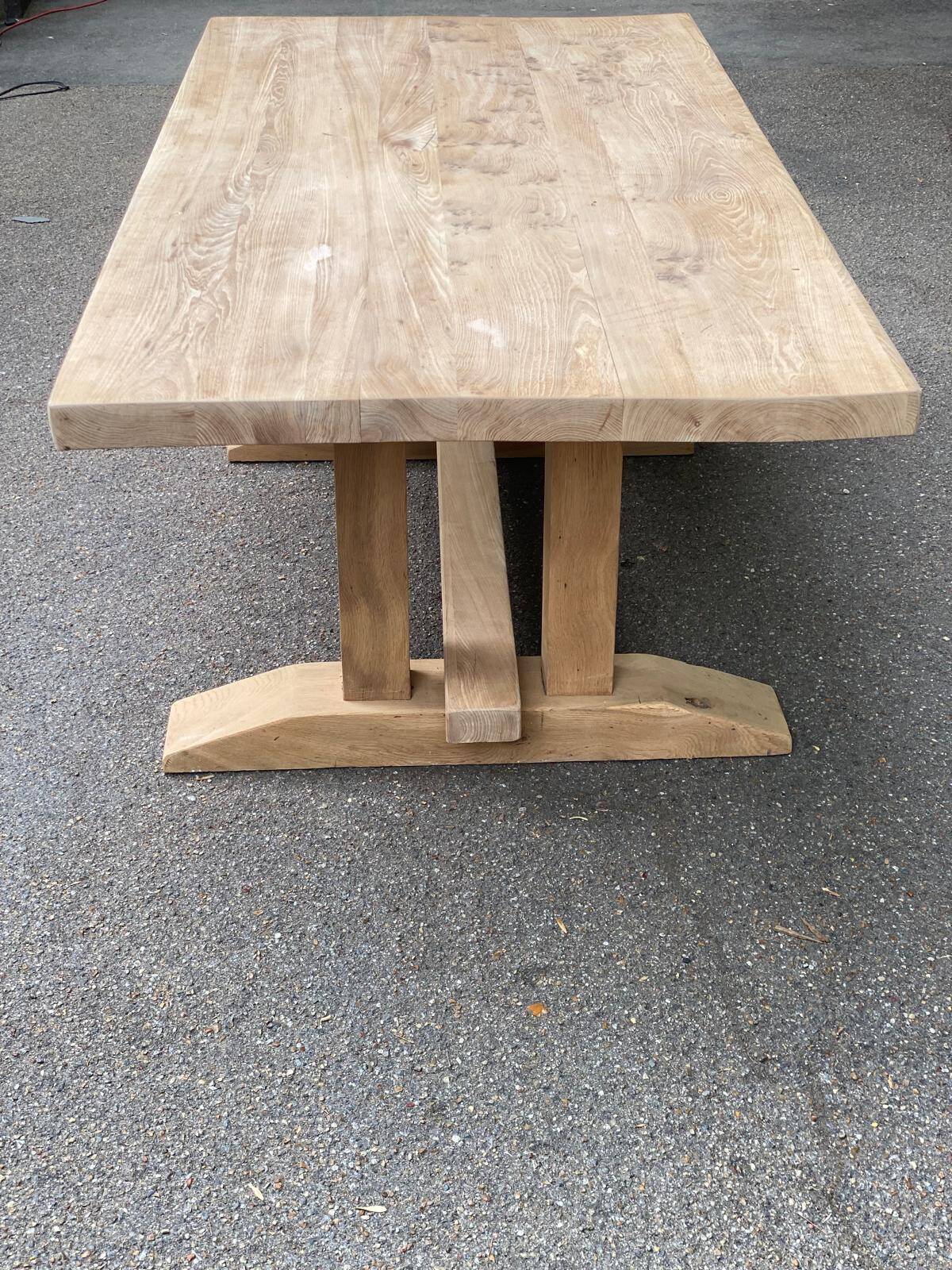 Grande table de monastère brutaliste en chêne massif 210x100cm 70s