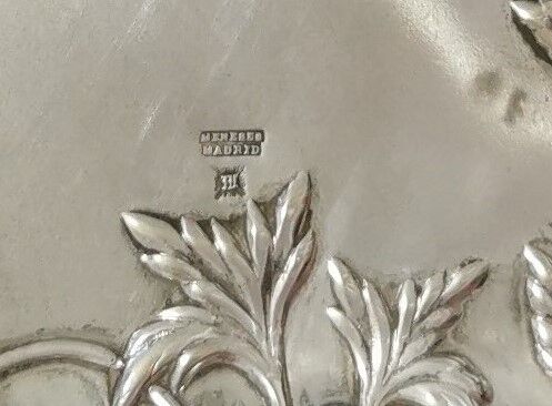 Silver modernist tray Meneses