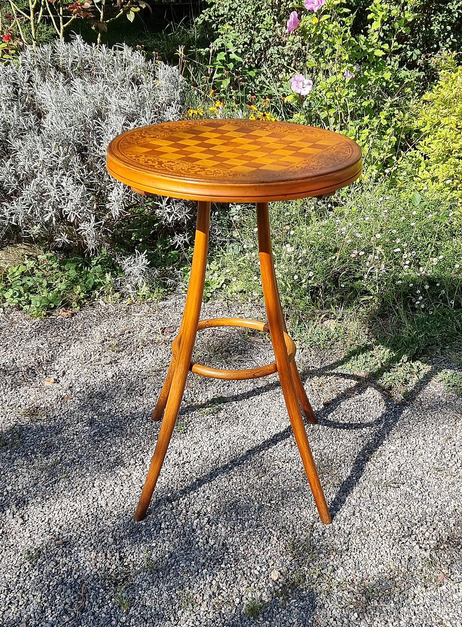 Table de jeux bistrot en bois courbé début XXe
