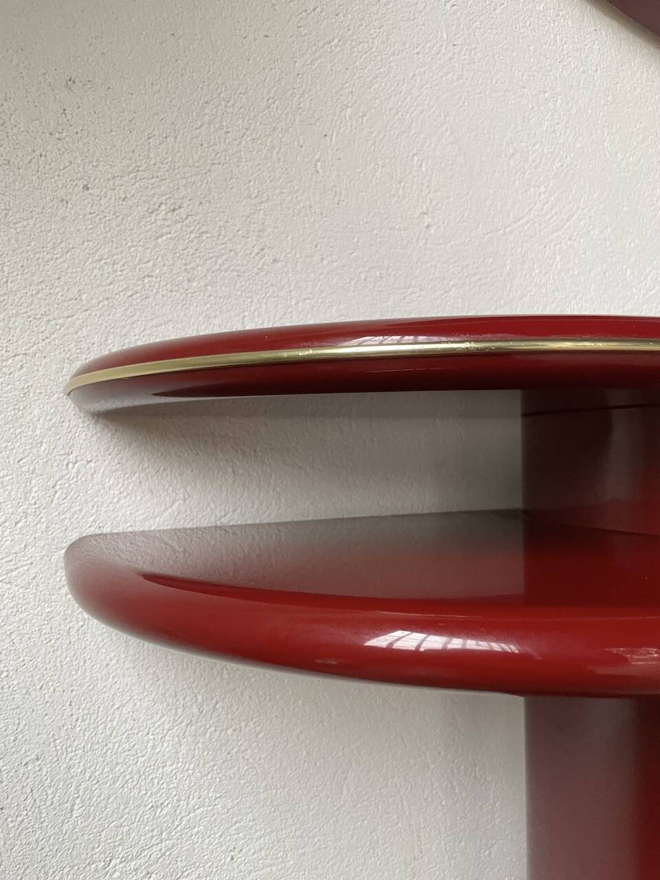 Red lacquered console and its mirror from the 80s