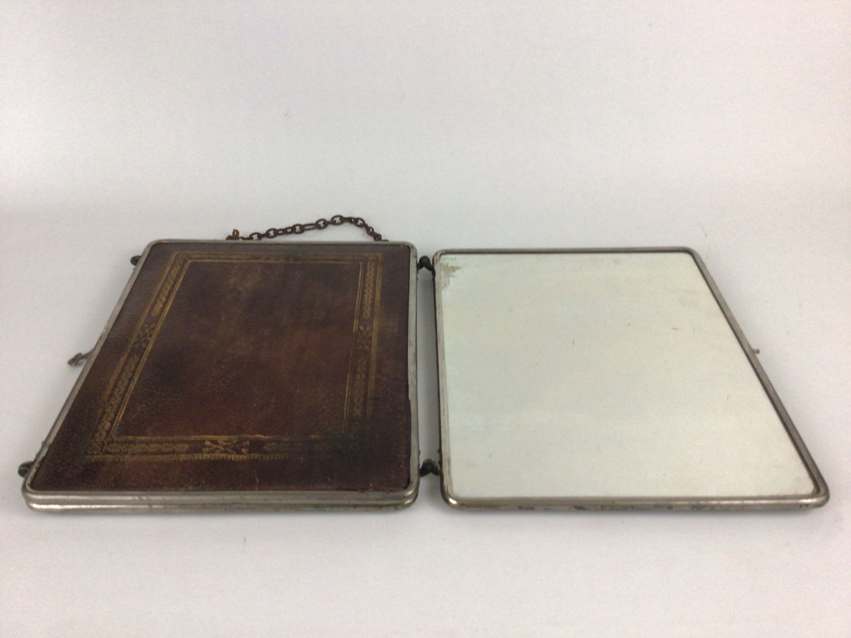 Barber tryptic mirror 30s