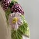 Plat de forme ovale barbotine fruits et fleurs