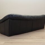Black leather sofa, Italian design, 1960s, production: Italy