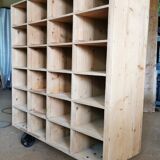 Trade furniture 24 lockers