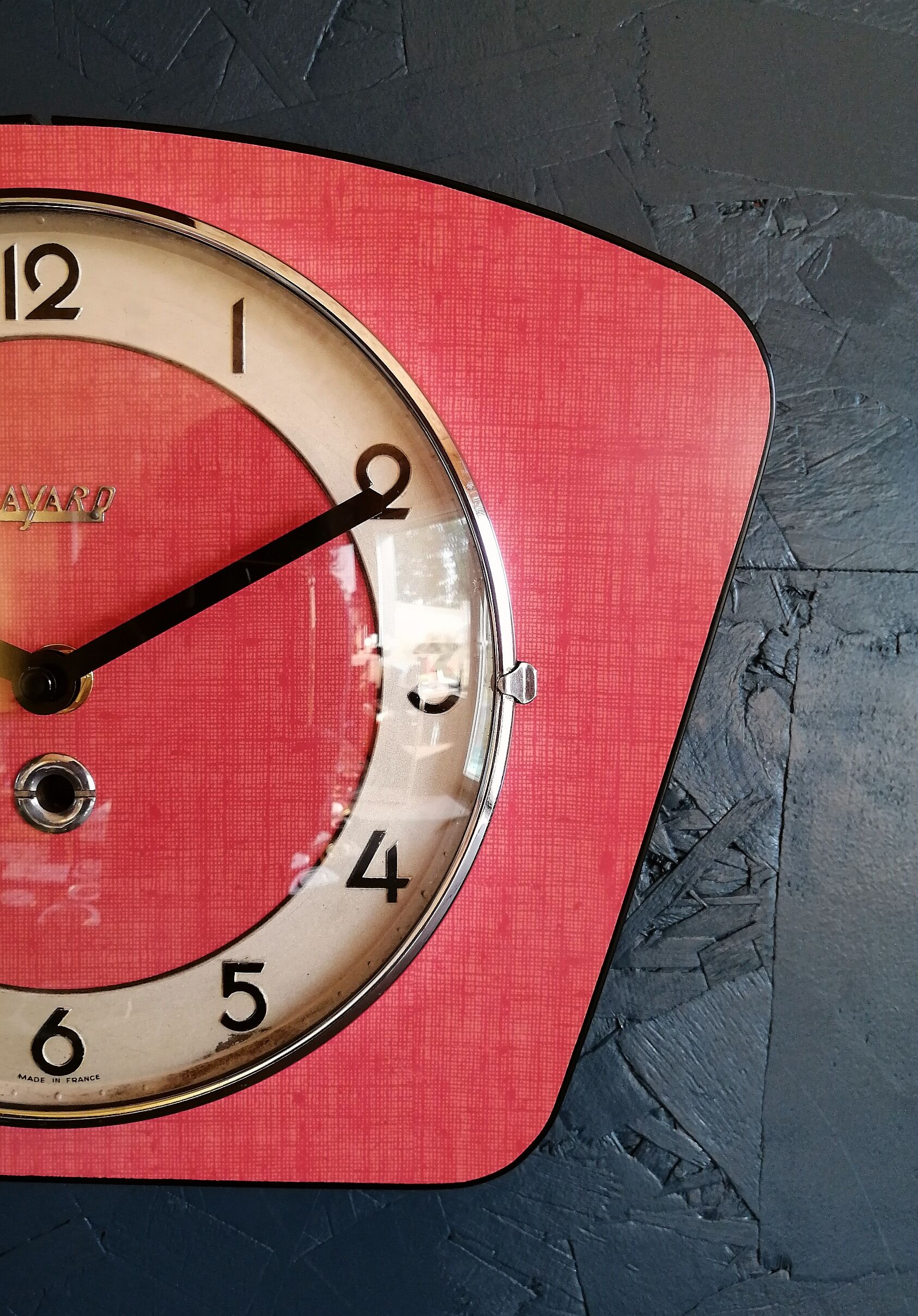 Vintage formica clock silent wall clock "Bayard red"