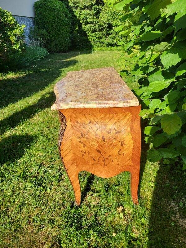 Louis XV marquetry commode with marble top - Very beautiful antique piece