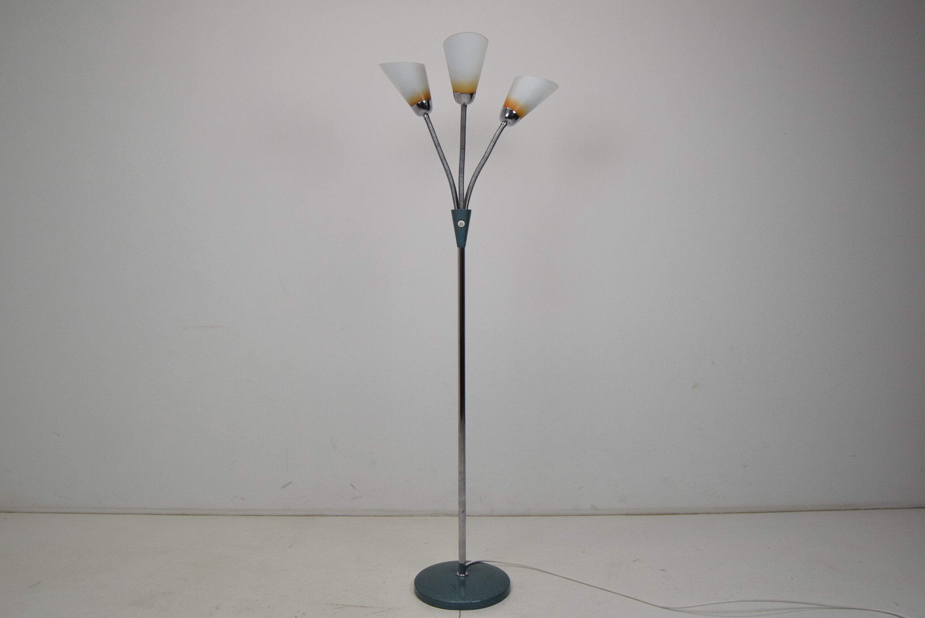 Mid-century Floor Lamp,Adjustable shades,1960's.