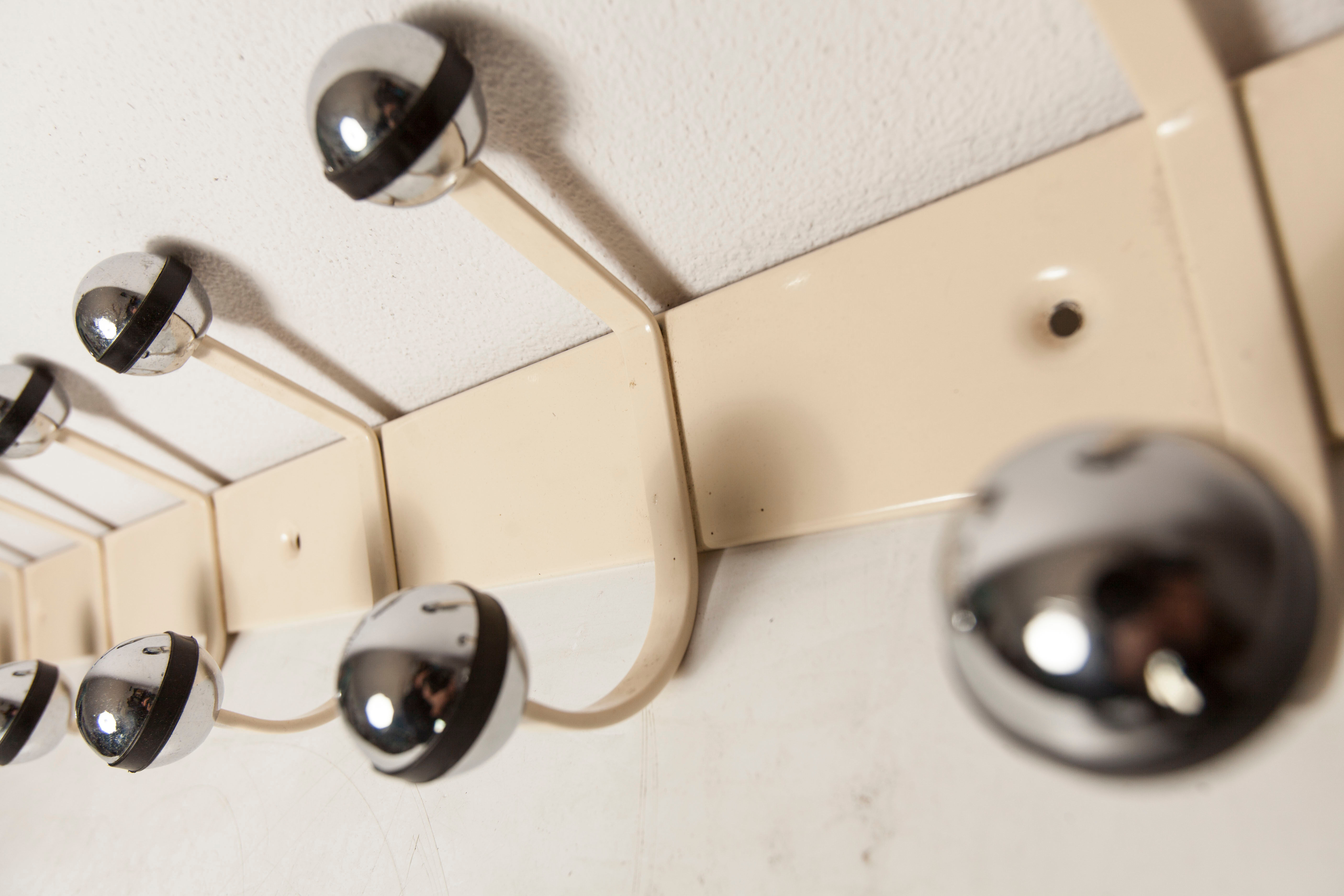 Wall coat rack 12 hooks balls 1970 beige and chrome