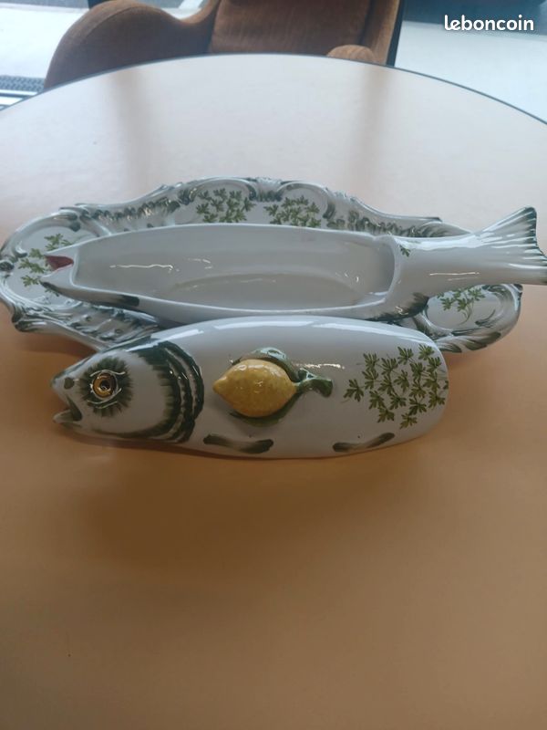 Ceramic fish dish