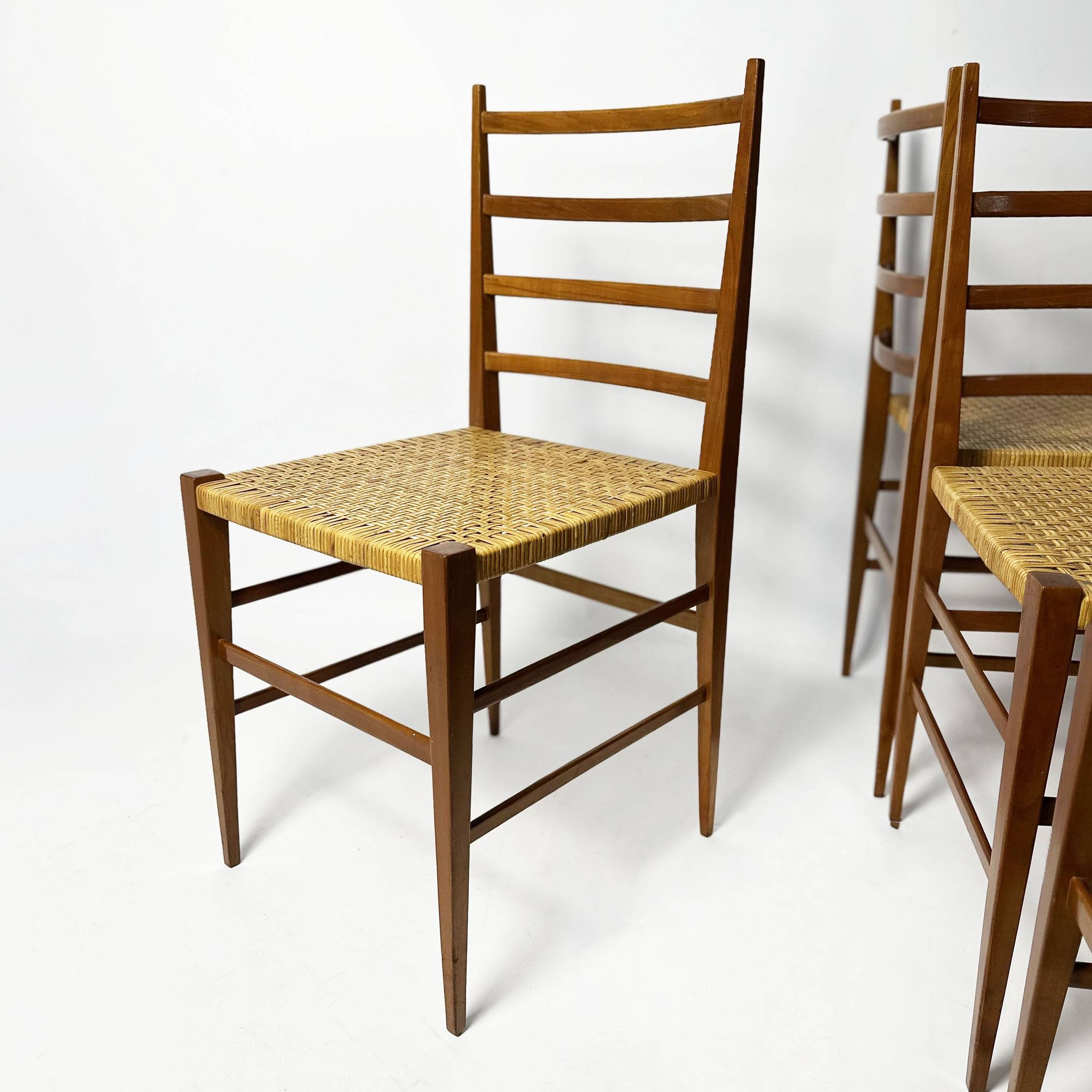 Set of 4 vintage Italian chairs in Superleggera style