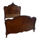 Lit en noyer style rocaille