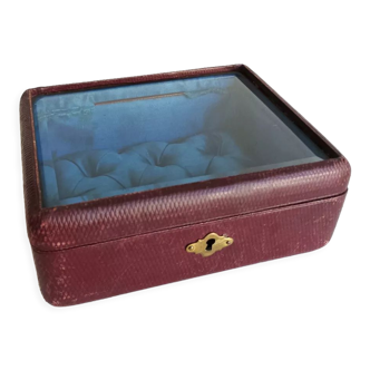 Padded jewelry display box