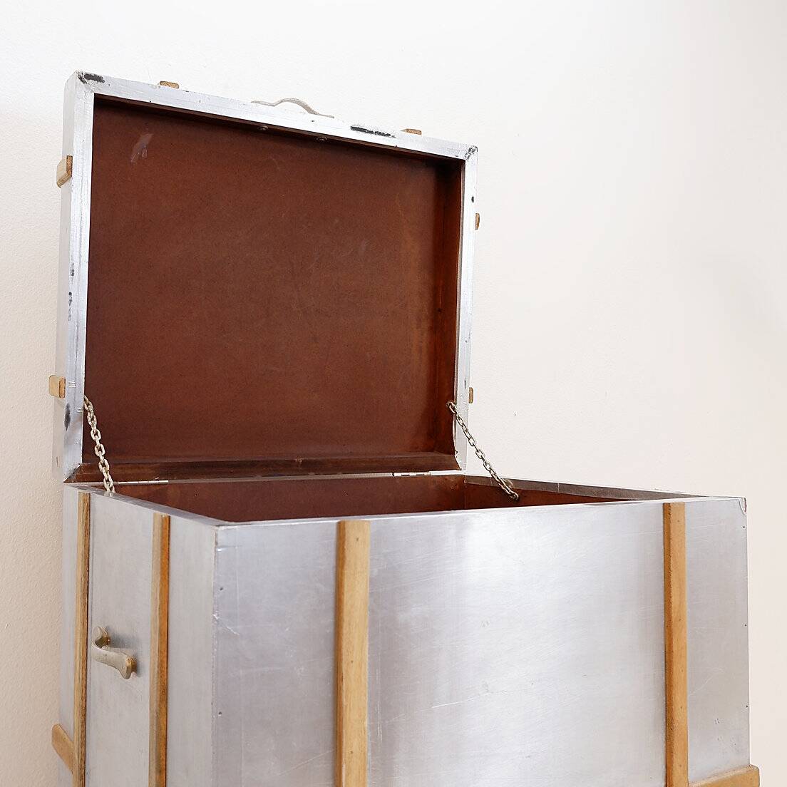 Aluminum chest of drawers - "Trunk"