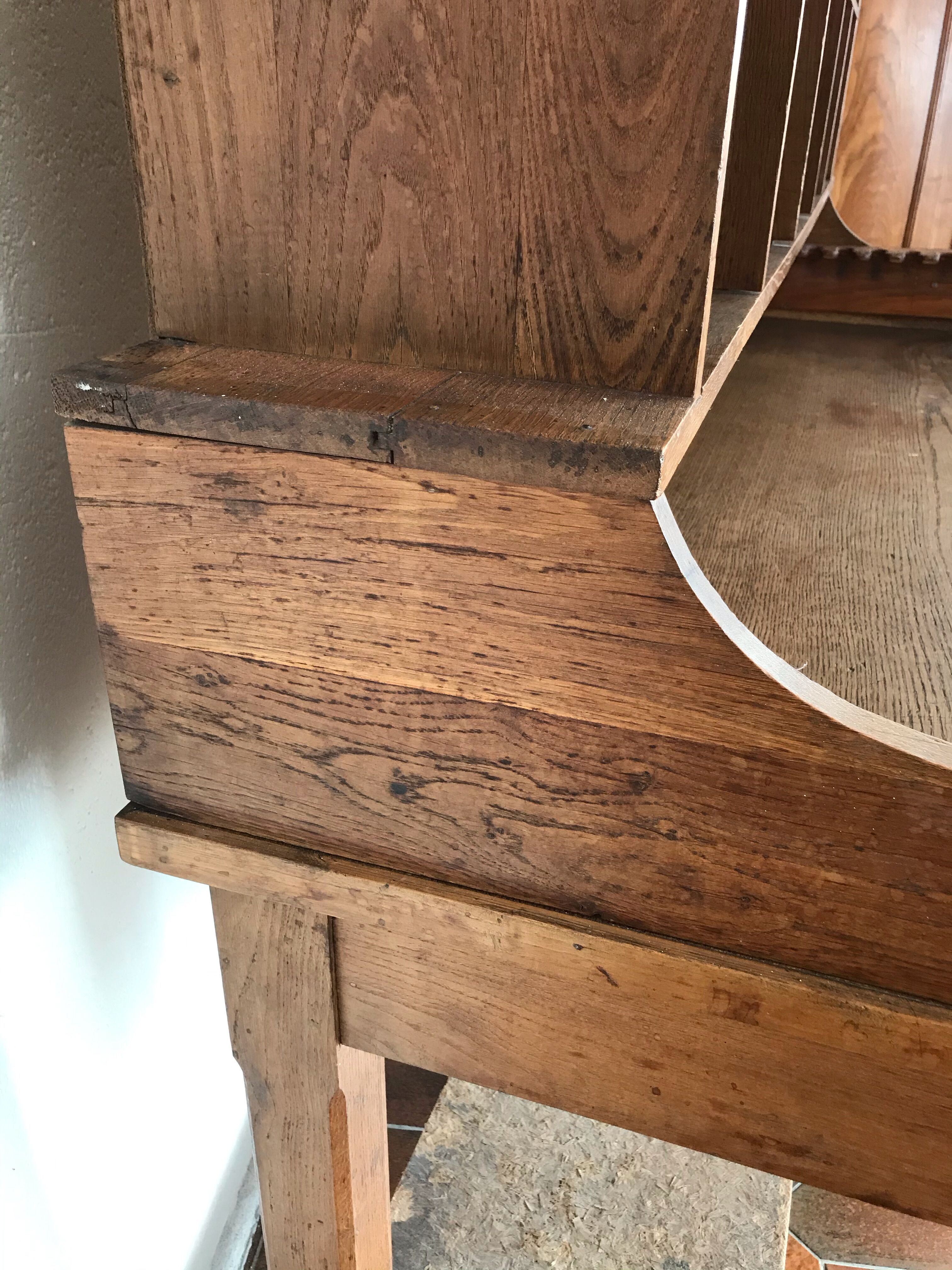 Postal sorting office