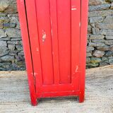 Red cloakroom 1 door