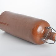 Bouteille en grès vernissé