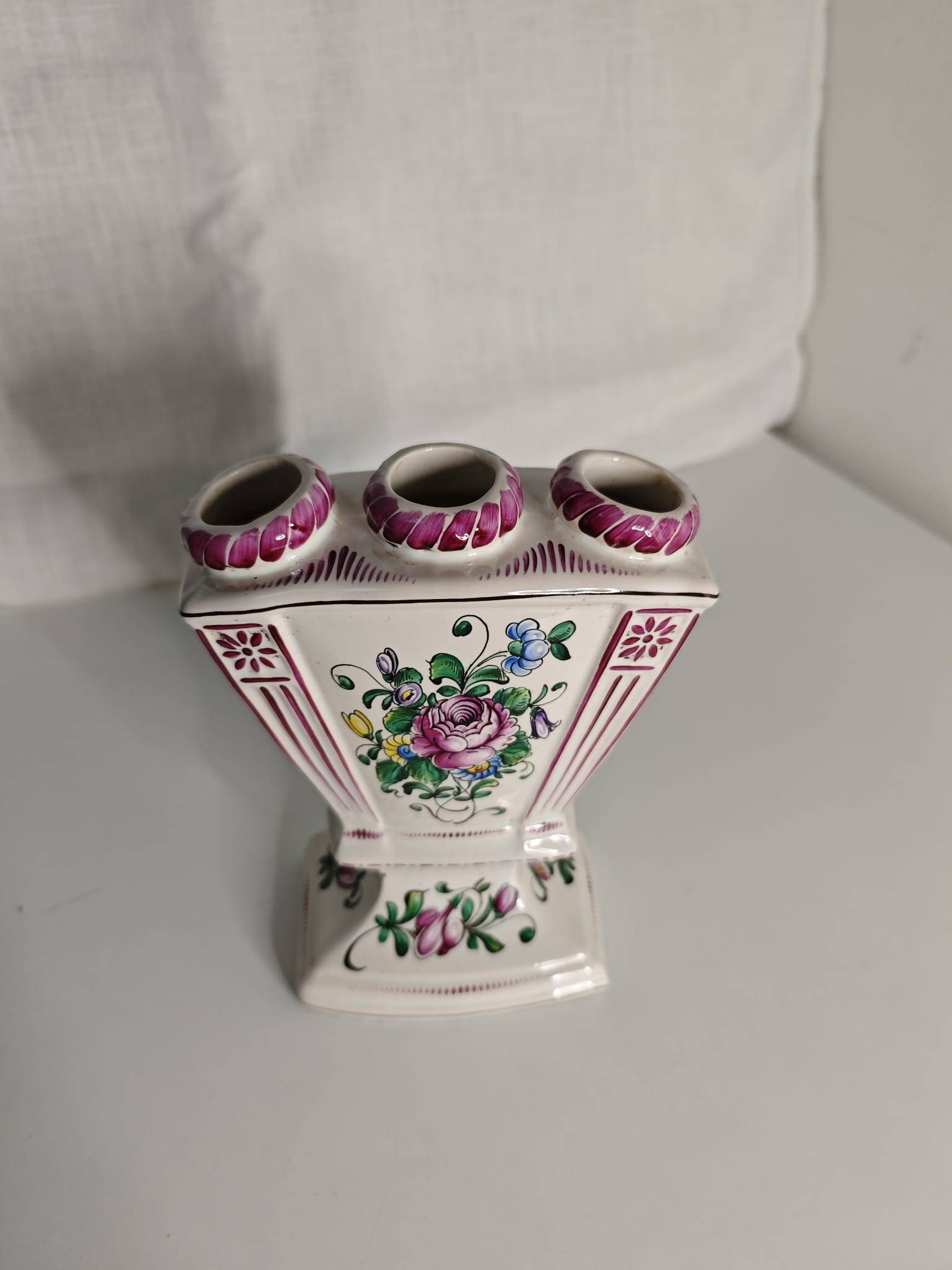 Lunéville faience tulipiere