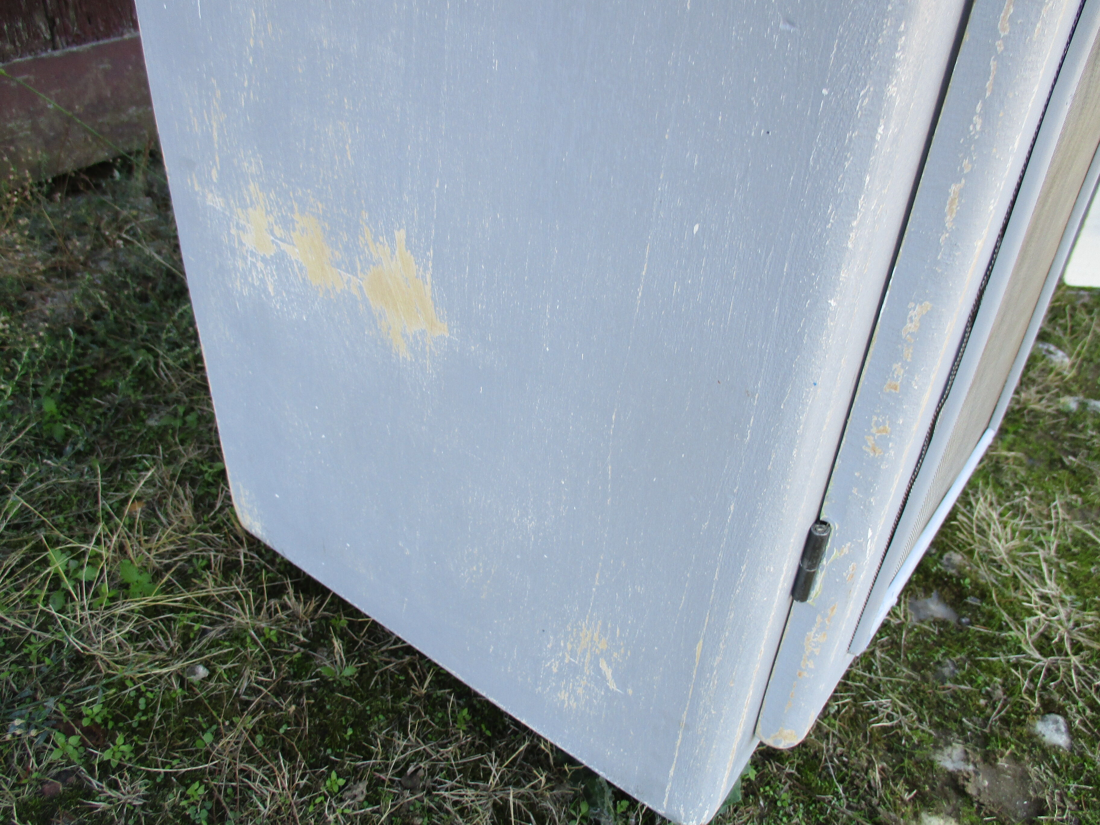 50s kitchen cabinet transformed with a patina makeover