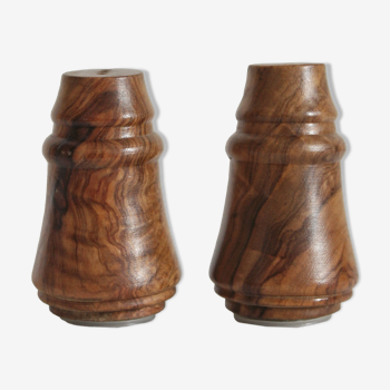 Salt and pepper shaker in vintage olive wood 70s