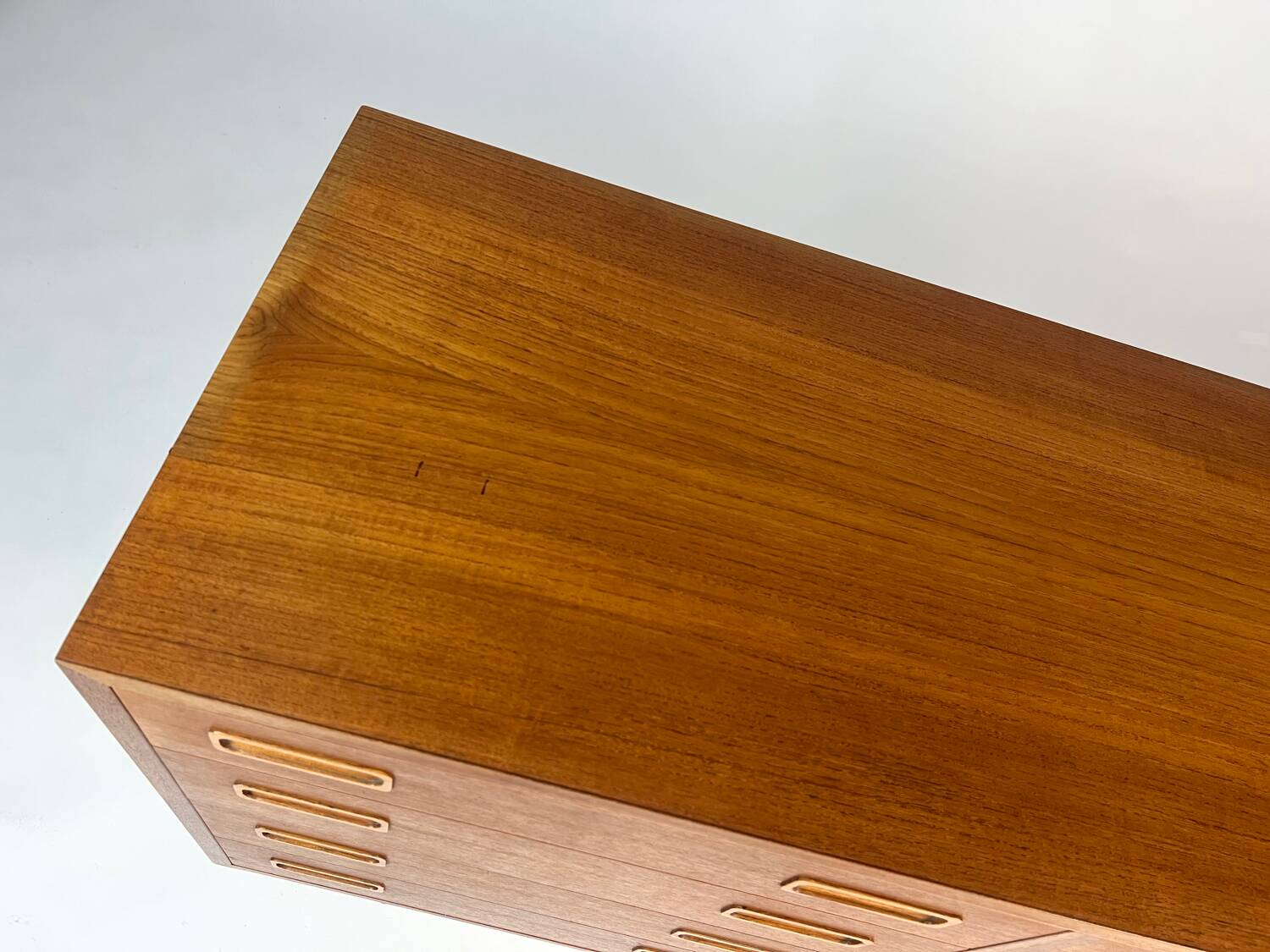 Danish Teak Sideboard Dresser Chest of Drawer by Poul Hundevad - 1960s Design Mid-Century