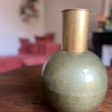 Grand vase en acier vert et doré
