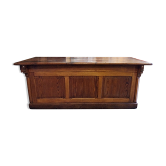 Bank of commerce, counter