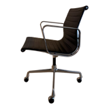 Armchair ea108 by Charles Eames Vitra edition