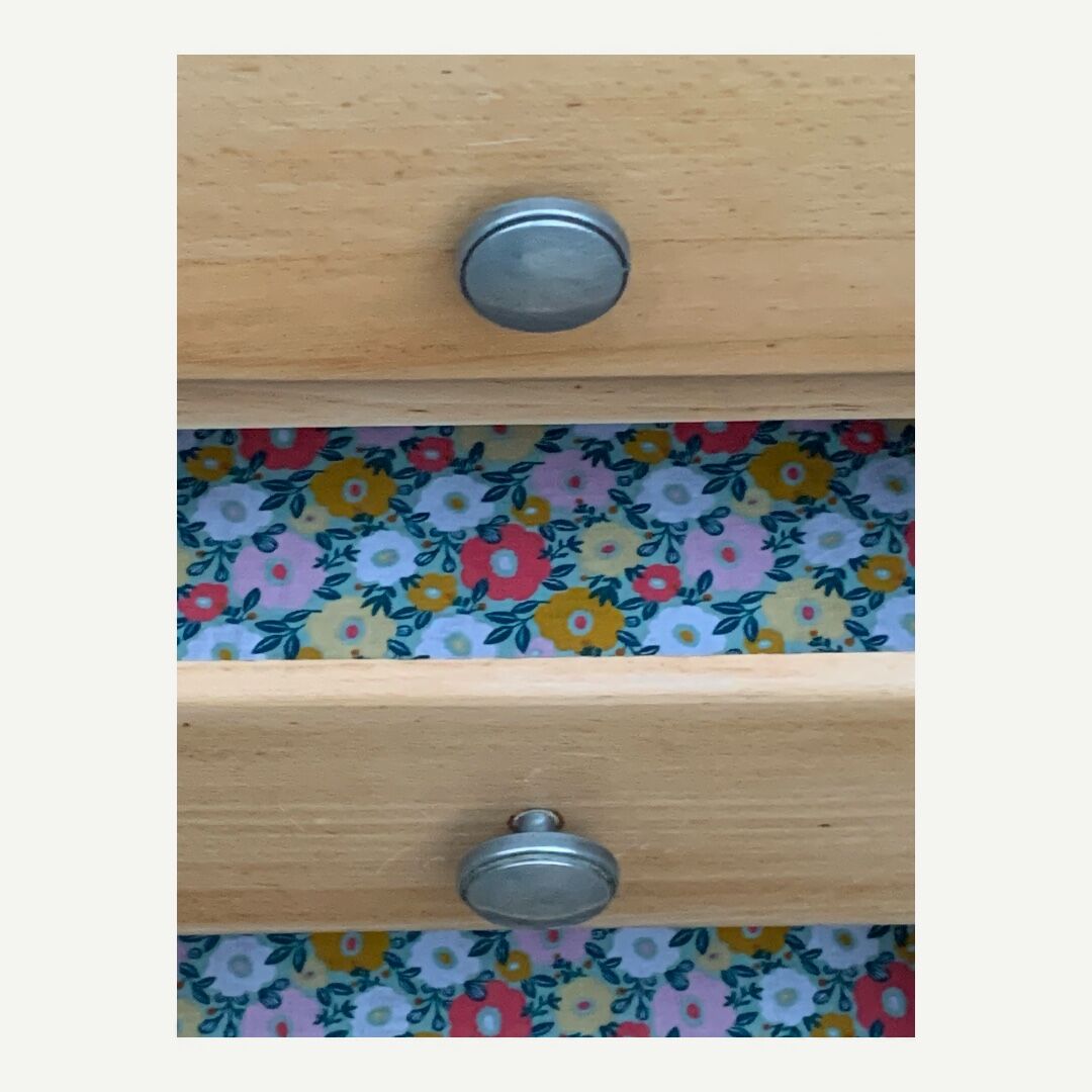 Armoire parisienne asymétrique bois brut 1950