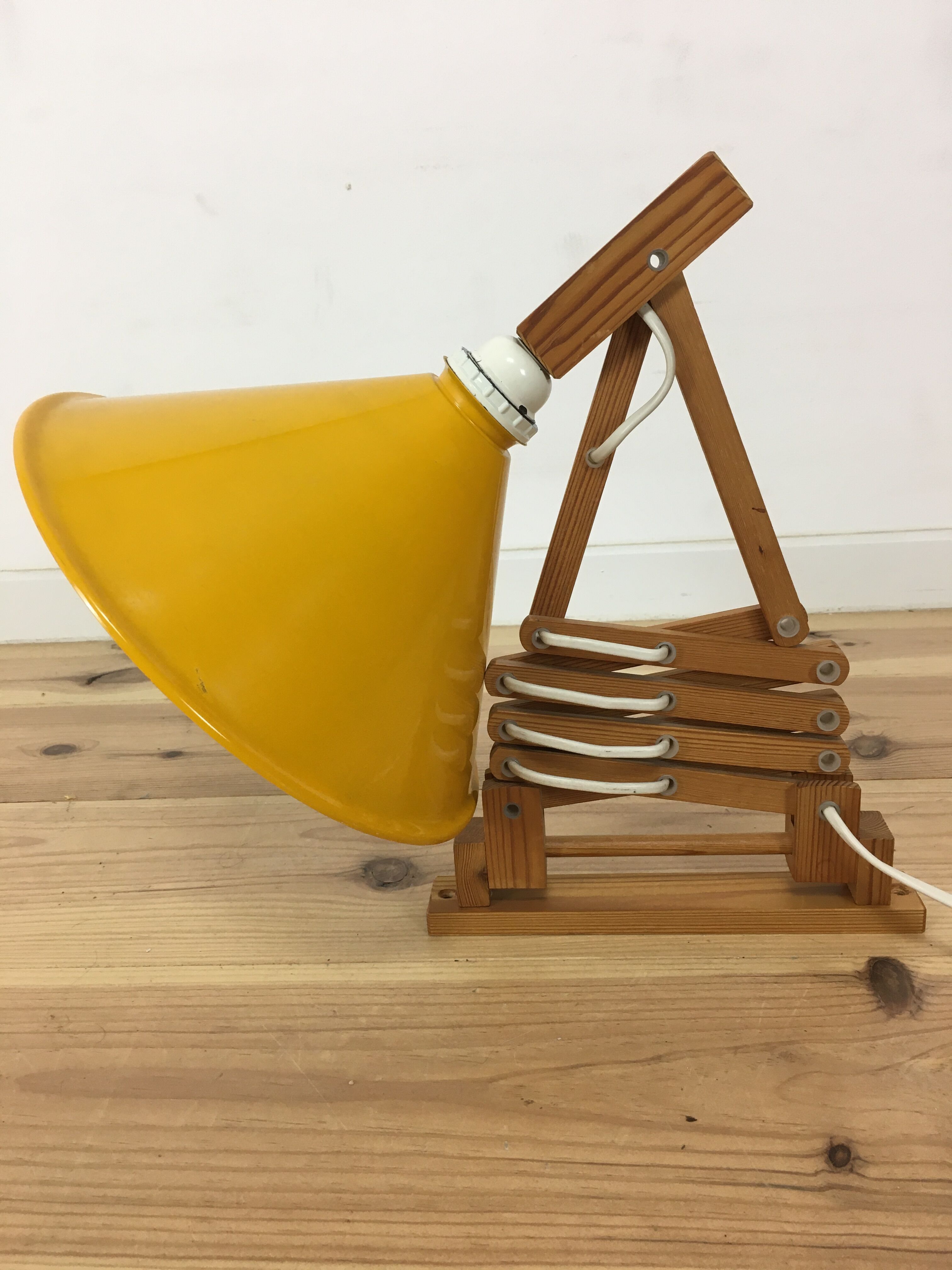 60s accordion sconce, pine, yellow metal reflector