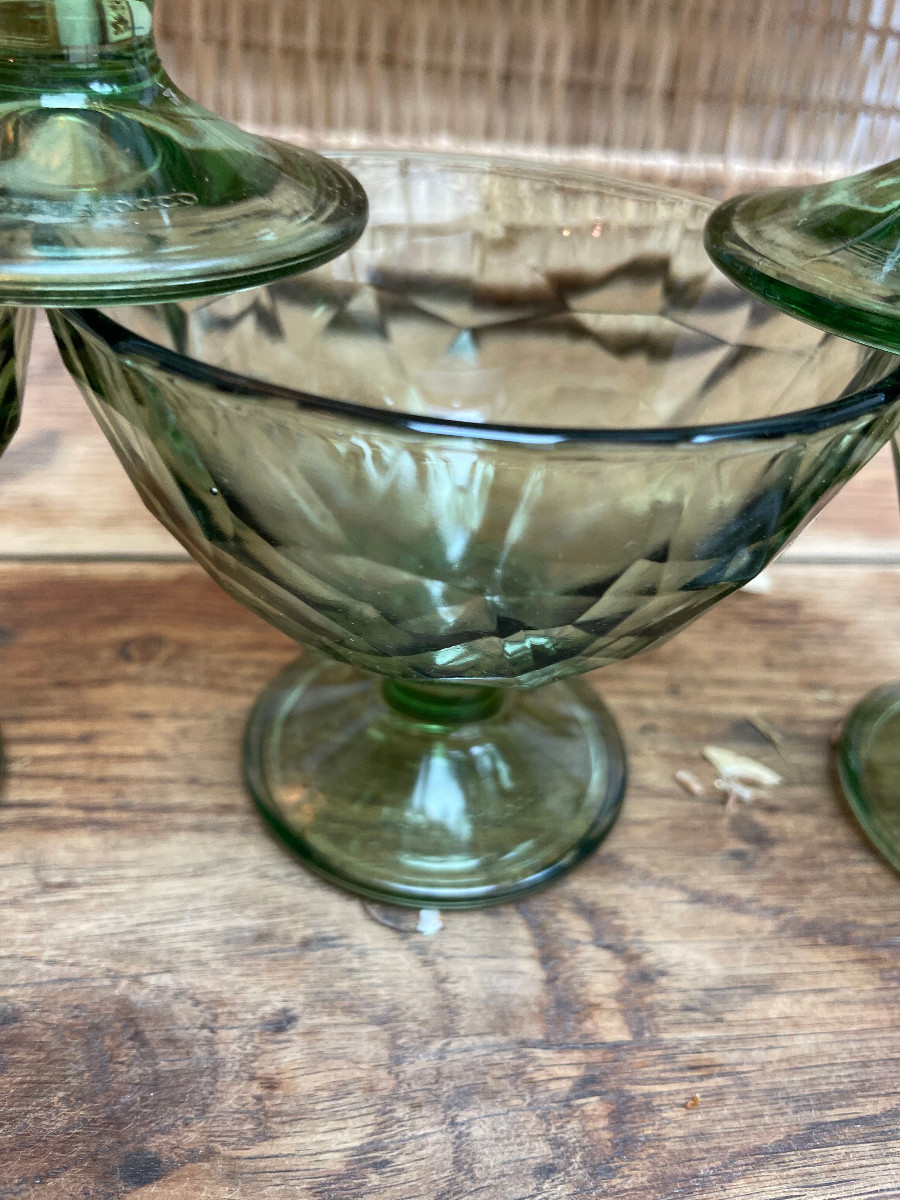 9 coupes à glace ou fruit modèle diamant Bormioli rocco