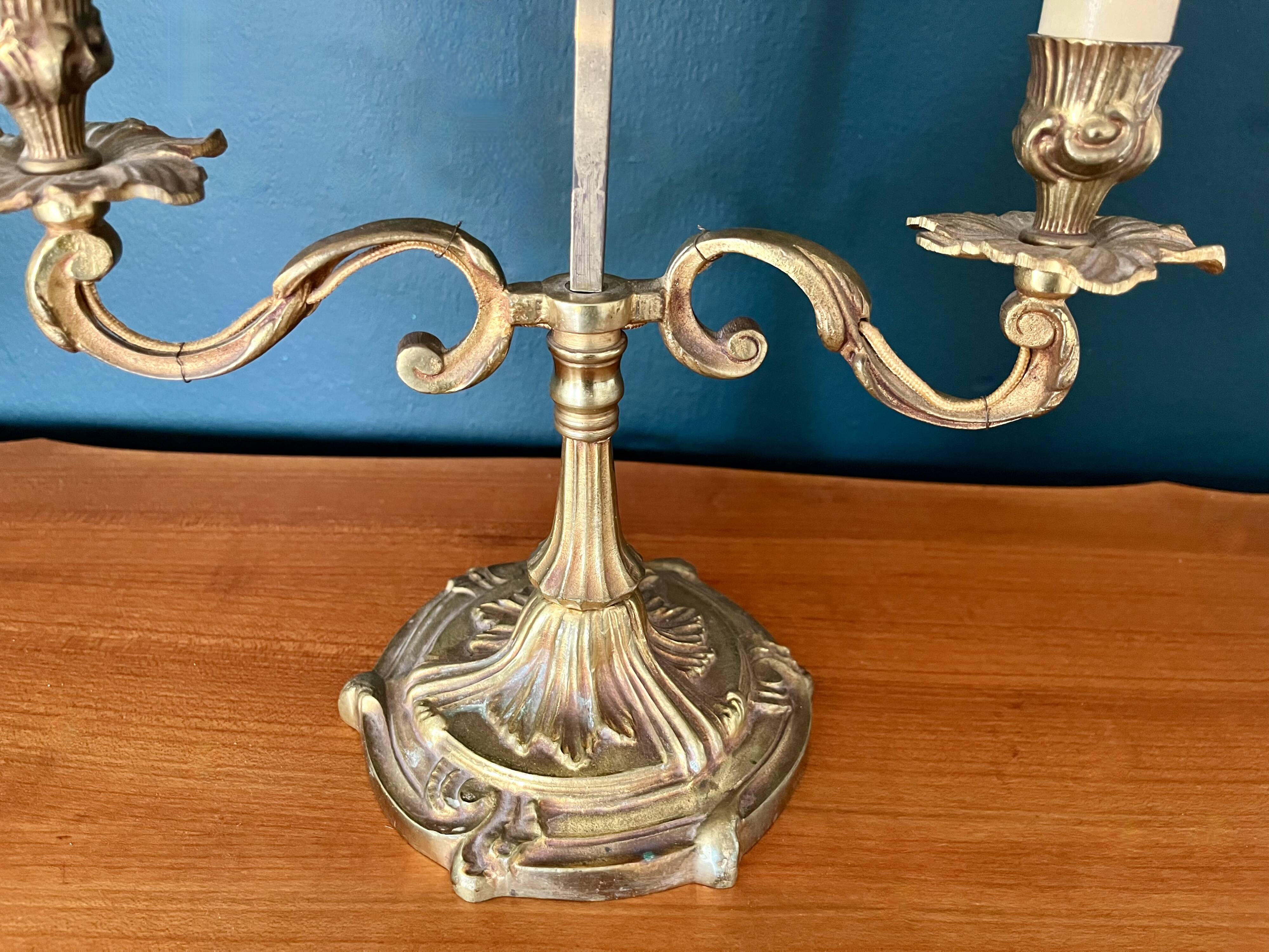 Lampe bouillotte en bronze de style louis xv vers 1850