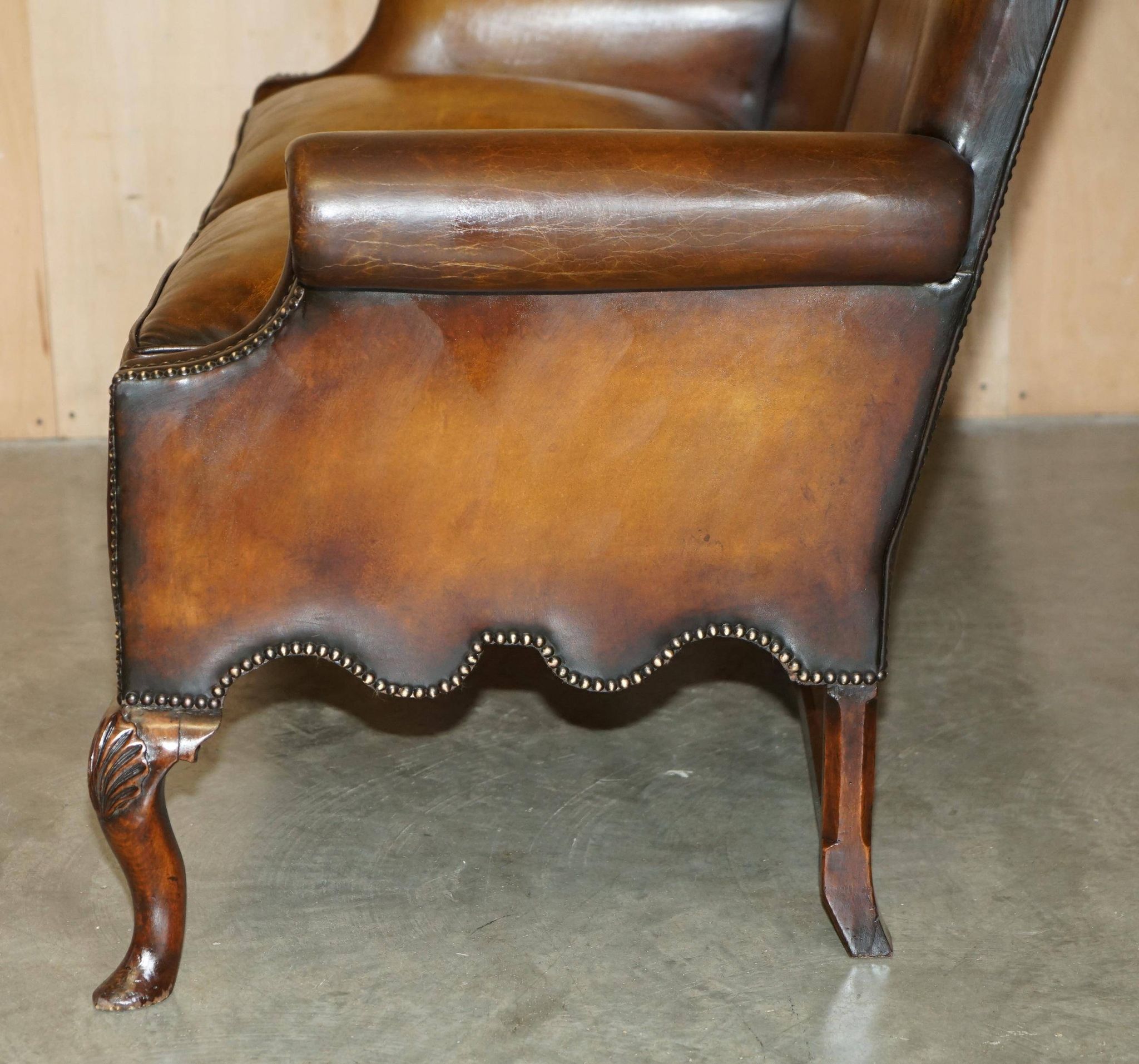 Victorian restored George II style high-back leather canapé