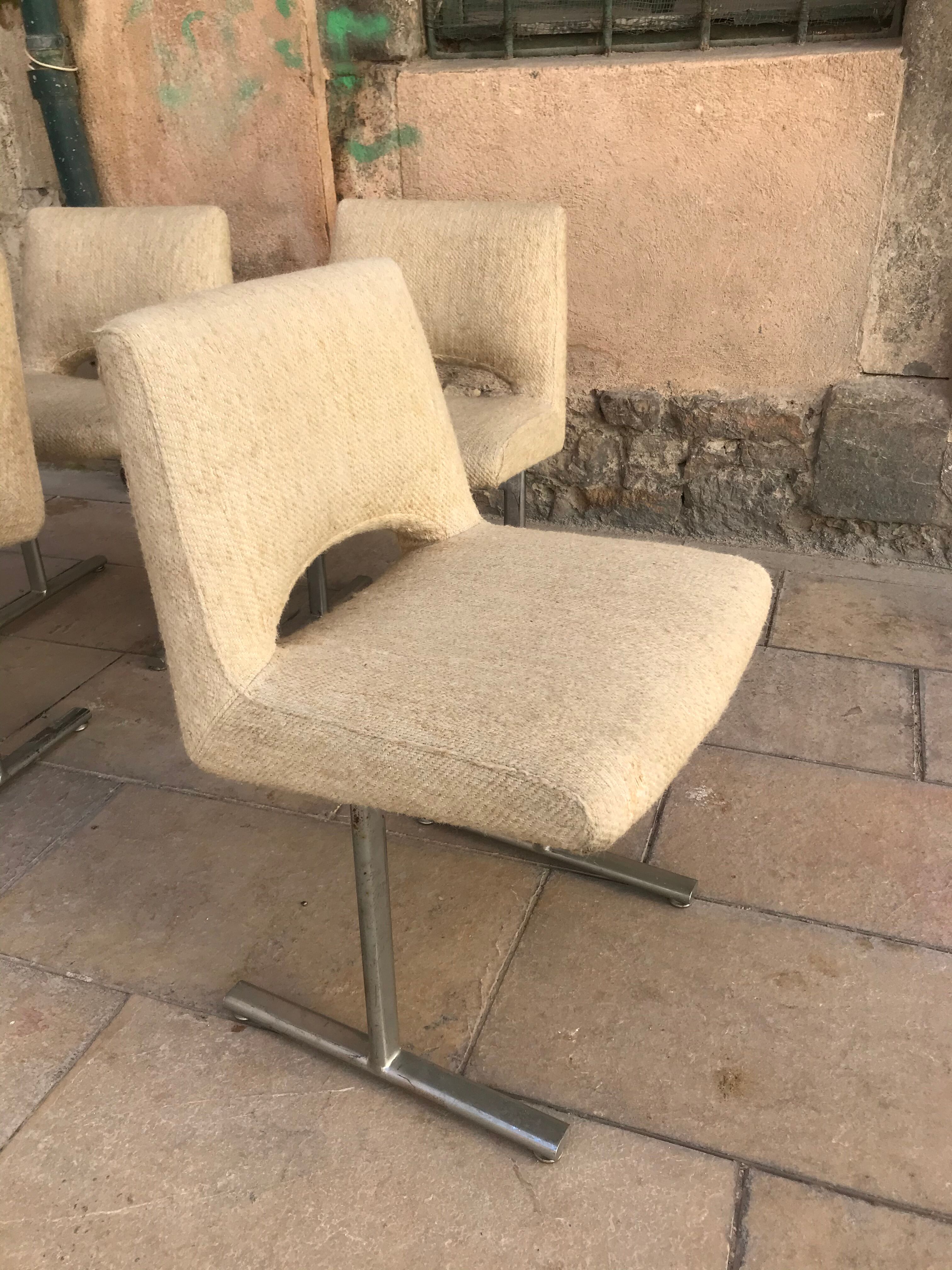 Georges Frydman's 4-chair in beige wool and m for EFA 1960