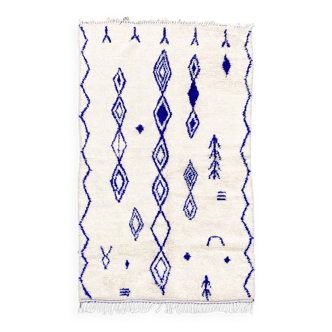 Tapis berbère marocain Azilal à motifs bleu majorelle 2,45x1,50m