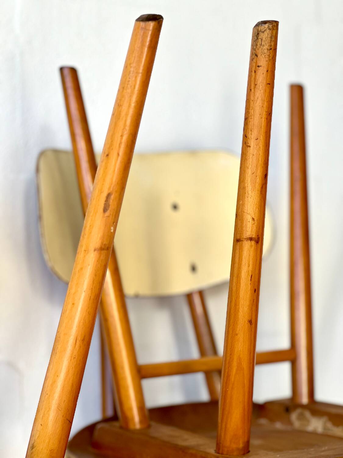 Chaises de bistrot par Ton, années 1950