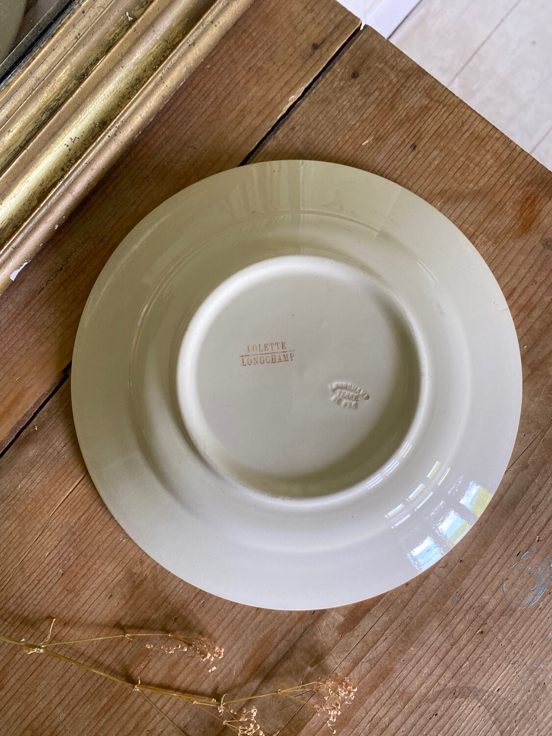 6 Lolette Longchamp iron earth flat plates