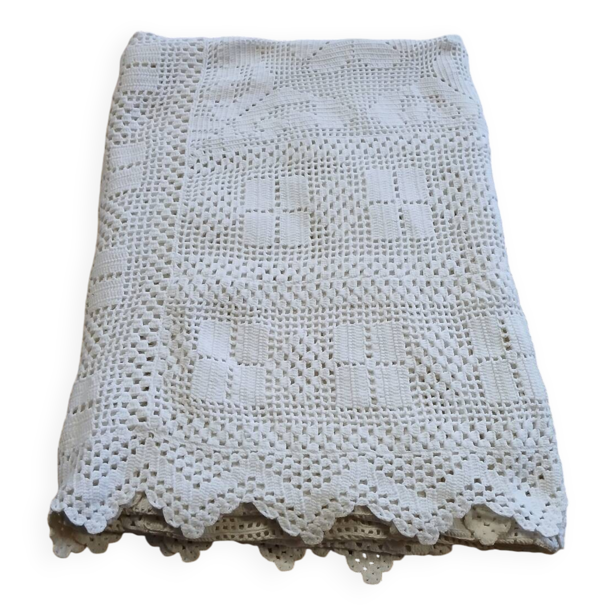 Dessus de lit / nappe / rideau ancien en crochet