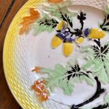 Lot of 2 dessert plates in vintage 1920s dab, oak leaf and tassel pattern