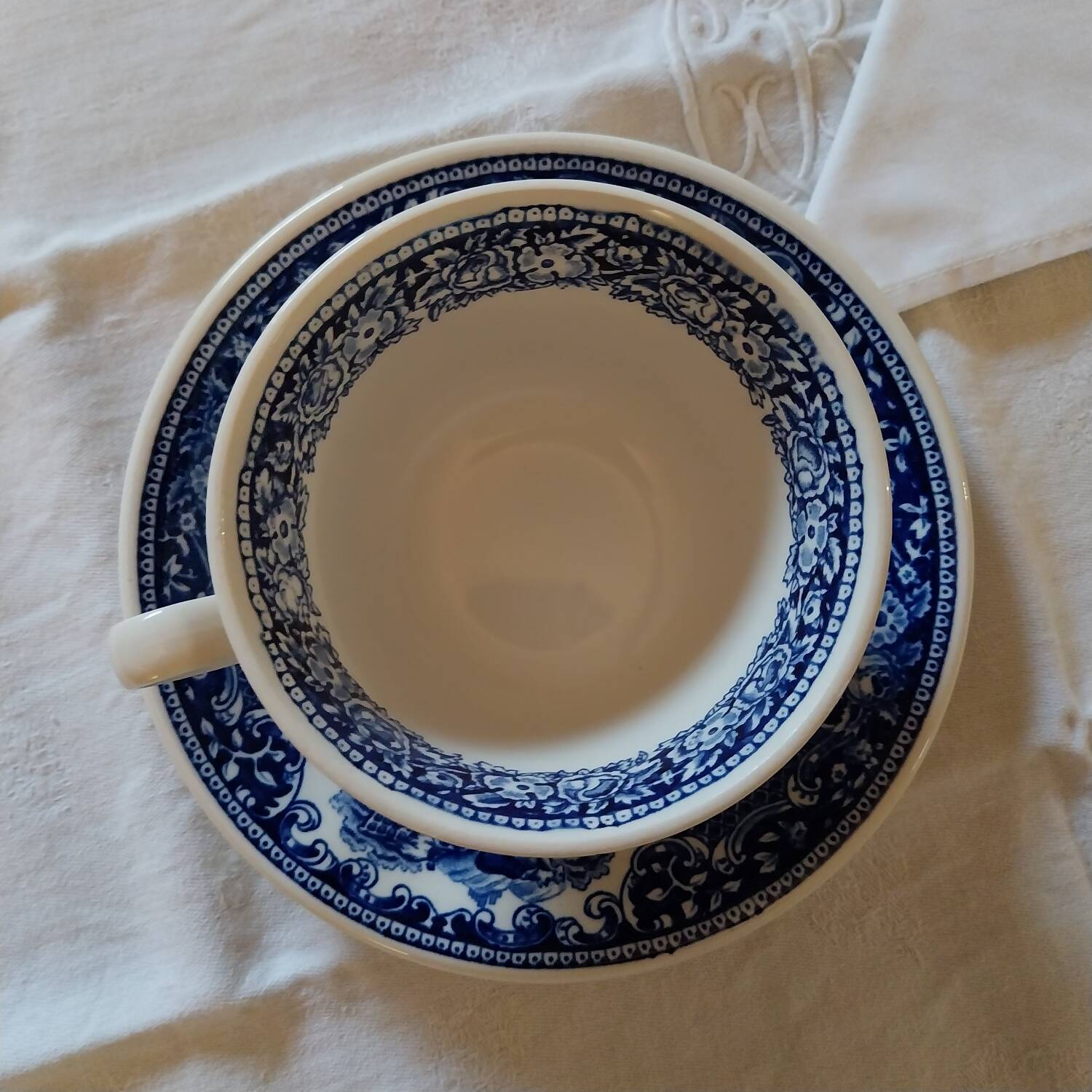 Royal Sphinx Large Teacup