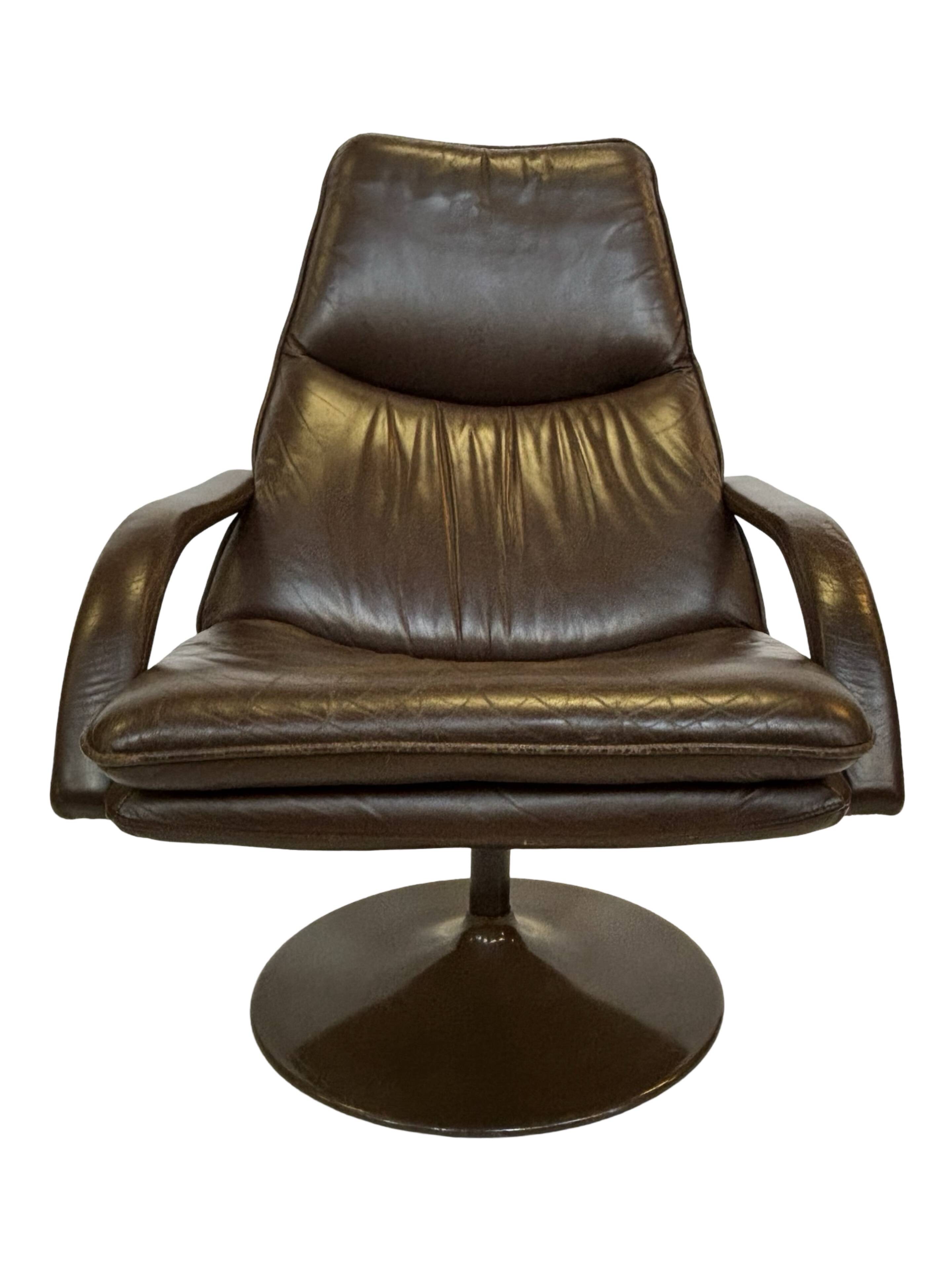 Vintage Artifort lounge chair Geoffrey Harcourt Design Easy Chair