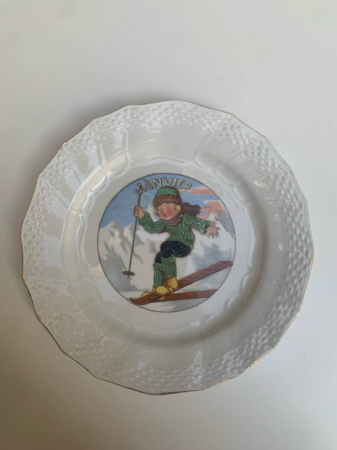 Series 12 months of the year and its dish Moulins des loups Hamage