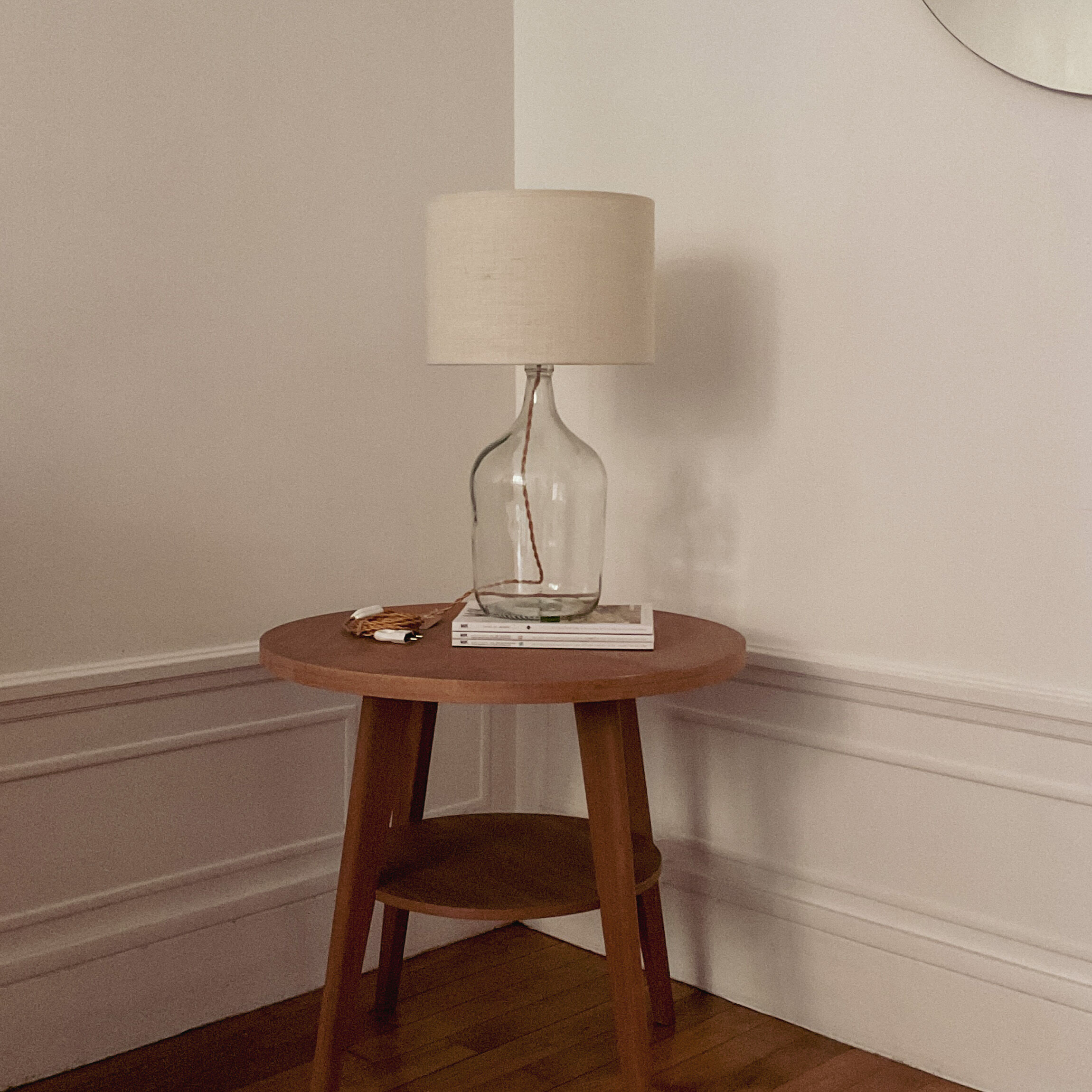 Lampe dame jeanne et jute écrue