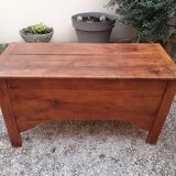 Maie walnut early 20th century