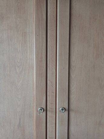 Armoire vintage en bois