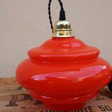 Suspension in orange opaline