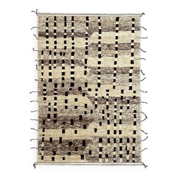 Modern Moroccan Berber Beni Ourain design Rug. 100% Wool. Custom Options Available