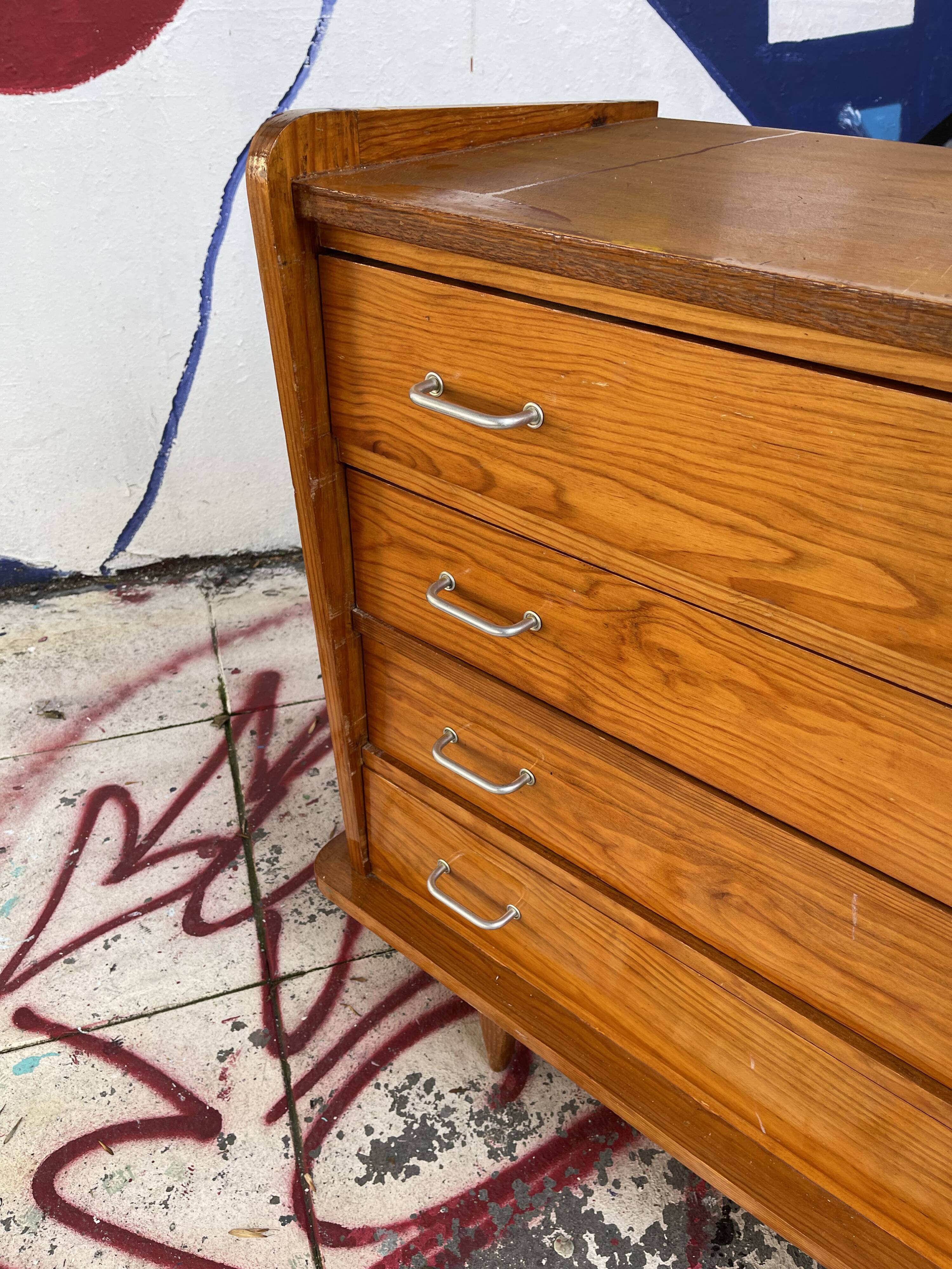 Vintage chest of drawers 70