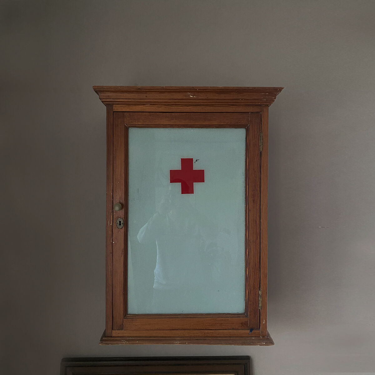 ARMOIRE À PHARMACIE EN BOIS